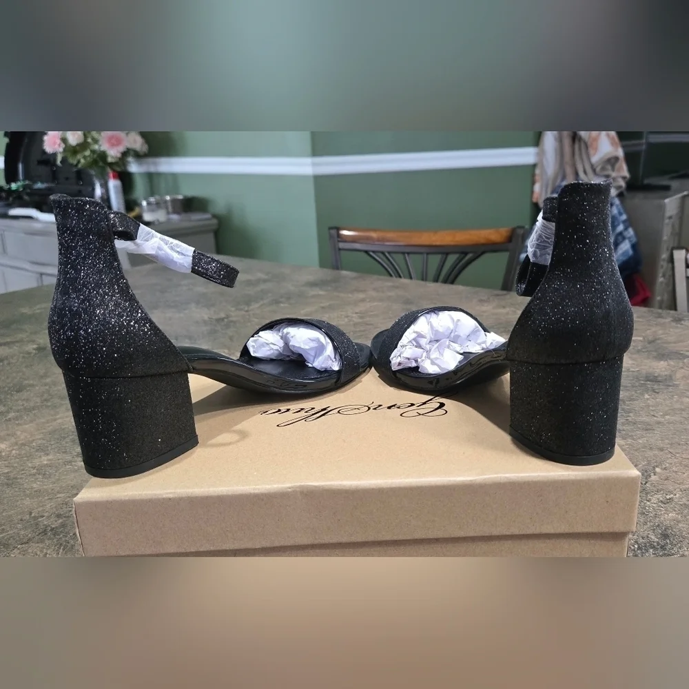 GENSHUO Open Toe Ankle Strap Block Chunky Low Heels #944